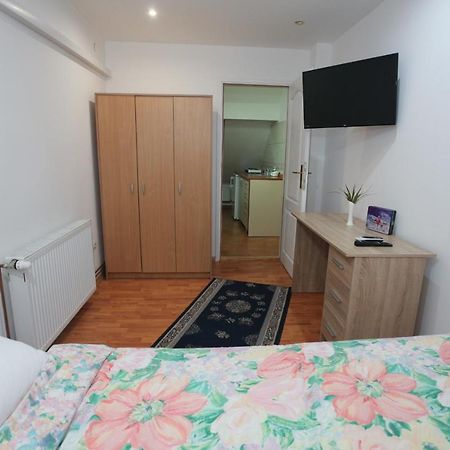 Apartman Carpe Diem 2 Zaječar Esterno foto